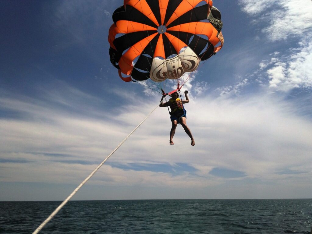 Parasailing in Lagos: Adrenaline-boost and Unforgettable Views