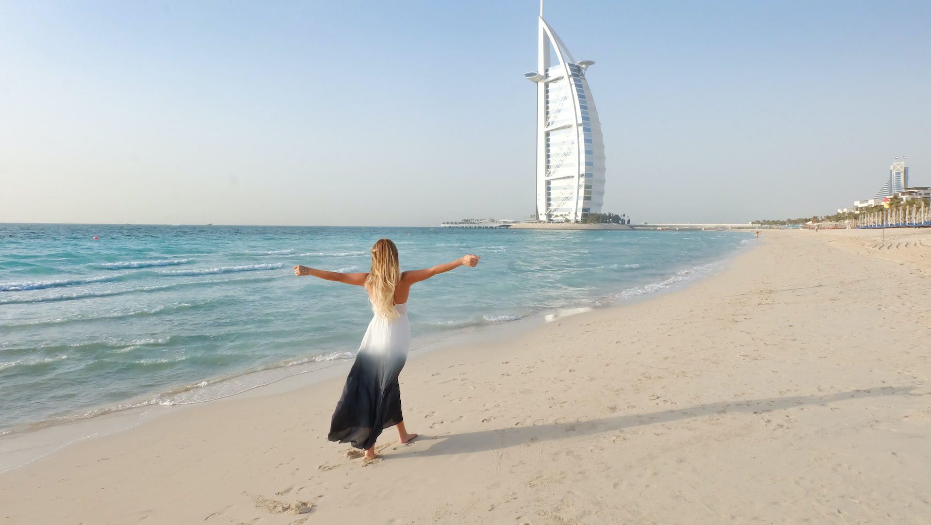student in strand in dubai